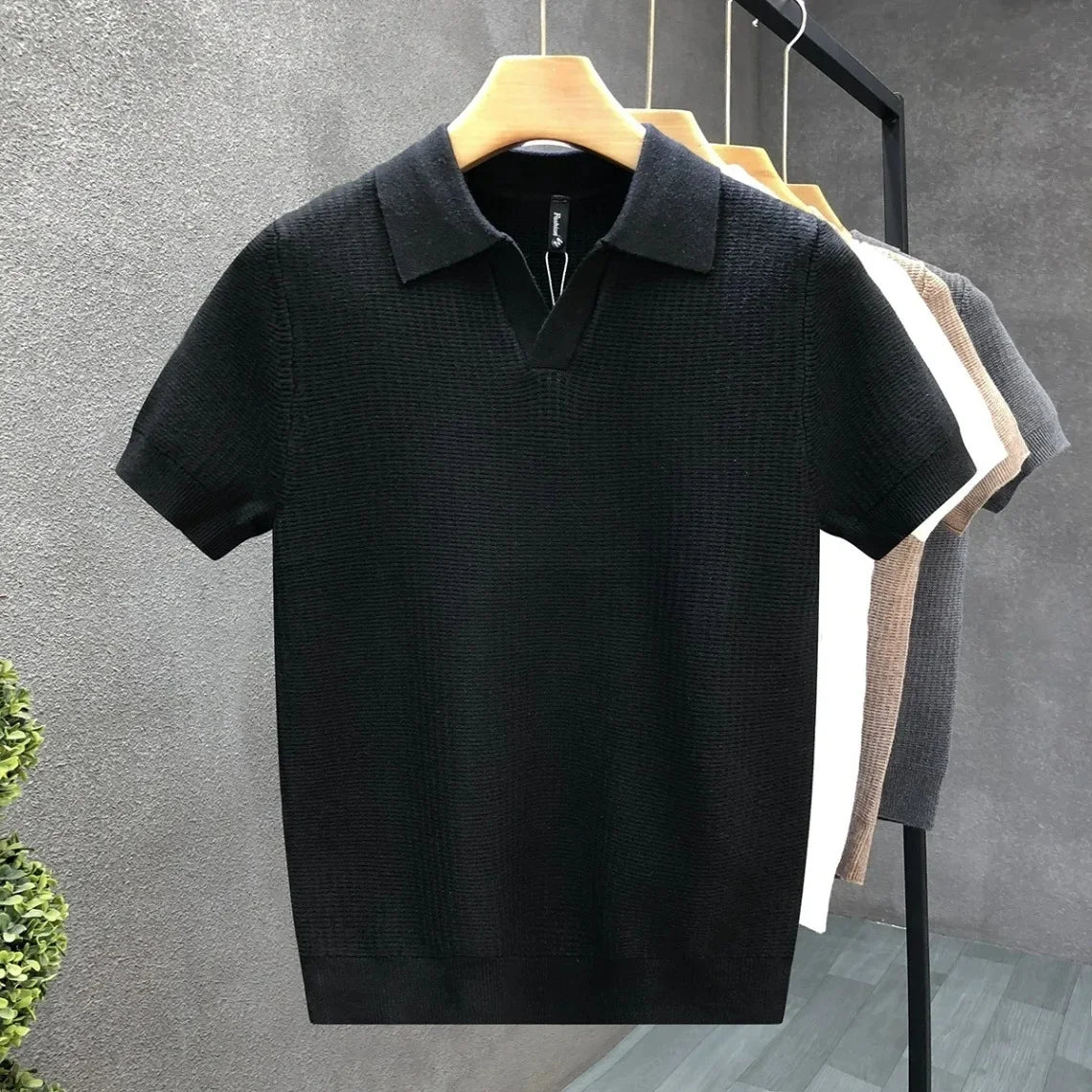 Noir / M